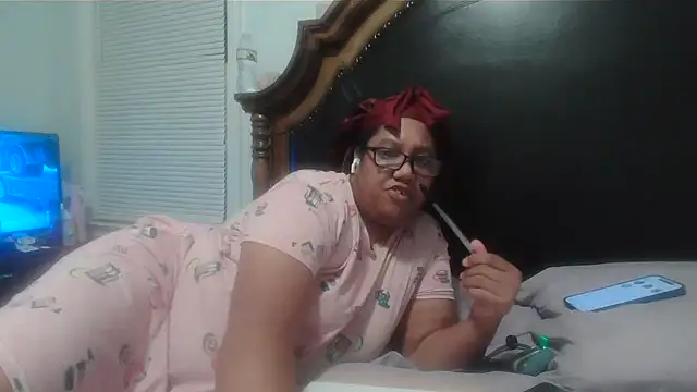 ebonyred online show from October 2025 02:23:02 AM