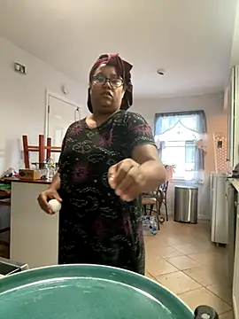 ebonyred online show from October 2025 01:29:01 PM