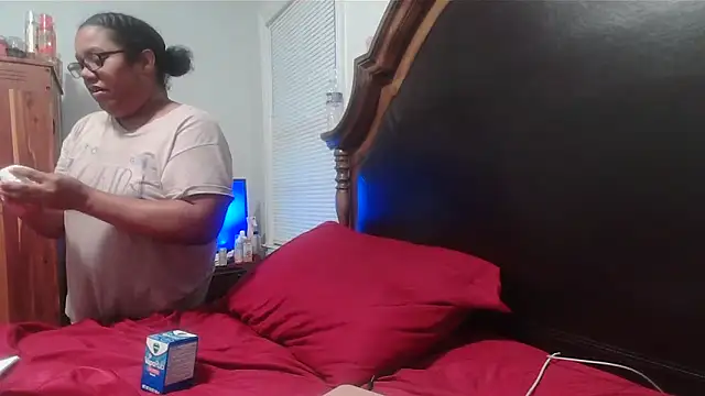 Snapshot of ebonyred chatting on January 2026 07:23:01 PM ebonyred online show from January 2026 07:23:01 PM