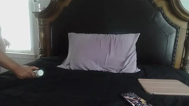 Snapshot of ebonyred chatting on February 2026 02:25:01 PM ebonyred online show from February 2026 02:25:01 PM