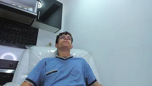 AgarEvans online show from December 2024 07:43:01 AM