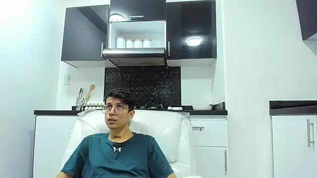 AgarEvans online show from December 2024 04:56:01 AM