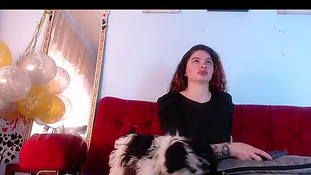 Tamararios online show from November 2025 09:48:01 PM