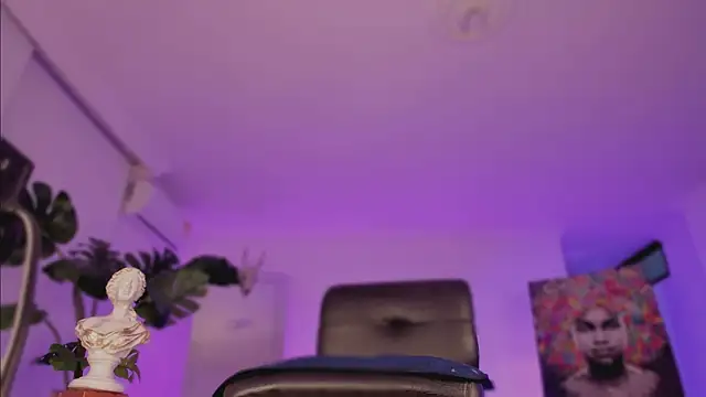 Taylor  foxxx online show from January 2025 04:13:01 AM