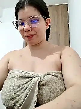 Danzel1105 online show from February 2025 03:38:01 PM