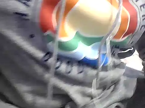 Snapshot of ShiitakeBR chatting on December 2024 09:02:01 PM ShiitakeBR online show from December 2024 09:02:01 PM