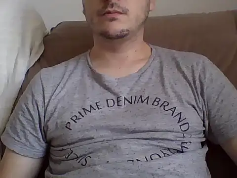 Snapshot of ShiitakeBR chatting on December 2024 03:43:02 PM ShiitakeBR online show from December 2024 03:43:02 PM