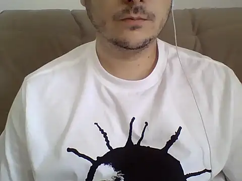 Snapshot of ShiitakeBR chatting on December 2024 08:32:02 PM ShiitakeBR online show from December 2024 08:32:02 PM