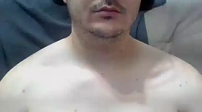 Snapshot of ShiitakeBR chatting on March 2025 08:48:01 PM ShiitakeBR online show from March 2025 08:48:01 PM