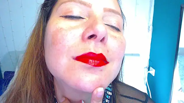 Snapshot of camila_delarosa chatting on February 2025 01:06:01 PM camila delarosa online show from February 2025 01:06:01 PM