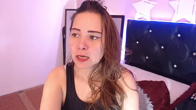 Snapshot of camila_delarosa chatting on November 2025 07:13:01 PM camila delarosa online show from November 2025 07:13:01 PM