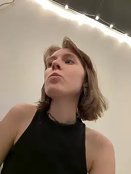 Snapshot of Crayzy_Luv chatting on December 2024 08:49:01 PM Crayzy Luv online show from December 2024 08:49:01 PM