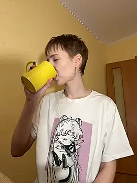 Snapshot of Crayzy_Luv chatting on February 2025 10:14:02 PM Crayzy Luv online show from February 2025 10:14:02 PM