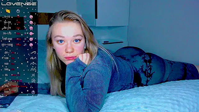 kitti kaattt online show from December 2024 12:55:01 PM