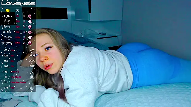 kitti kaattt online show from February 2025 04:42:02 AM