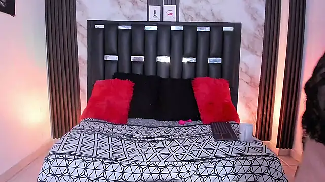 katherina diaz online show from November 2025 01:39:01 AM