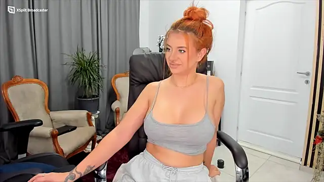 Snapshot of fireflowers_ chatting on December 2024 09:20:02 PM fireflowers online show from December 2024 09:20:02 PM