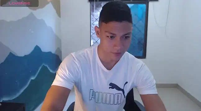 Snapshot of aalan_foxter chatting on January 2025 12:16:02 PM aalan foxter online show from January 2025 12:16:02 PM