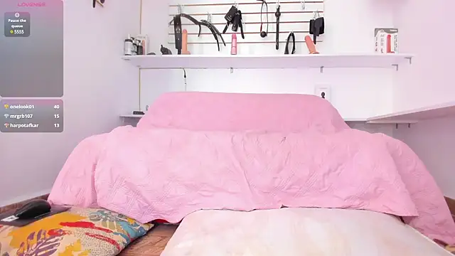 Alejandra Dunn online show from February 2025 06:55:01 PM