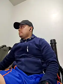 Snapshot of Potro23hotzen chatting on December 2024 06:22:02 PM Potro23hotzen online show from December 2024 06:22:02 PM