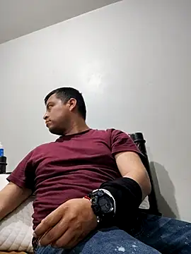 Snapshot of Potro23hotzen chatting on November 2025 07:25:01 PM Potro23hotzen online show from November 2025 07:25:01 PM