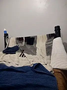 Snapshot of Potro23hotzen chatting on February 2026 05:24:01 PM Potro23hotzen online show from February 2026 05:24:01 PM