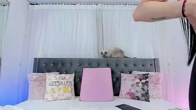 IsabellaJames online show from March 2025 12:53:01 AM