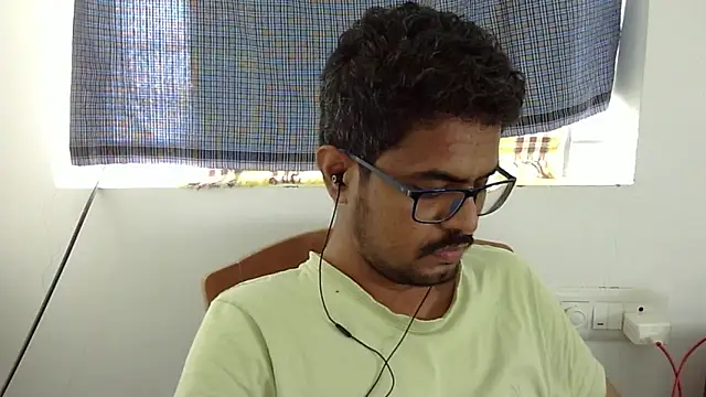 The SHY uncut online show from December 2025 10:11:02 AM