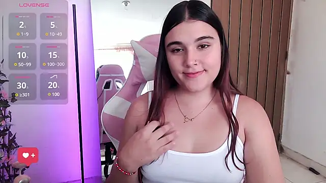 Magic-Smilee online show from February 2025 02:38:02 PM