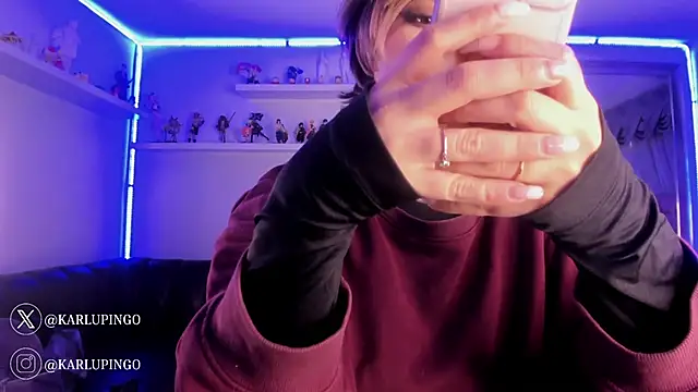 albaismynameX online show from January 2025 12:07:01 PM