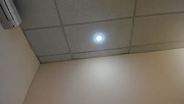 Snapshot of Wife4Cuck chatting on March 2025 04:26:01 PM Wife4Cuck online show from March 2025 04:26:01 PM