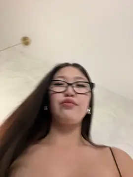 Aiko Yumi online show from February 2025 04:21:01 PM