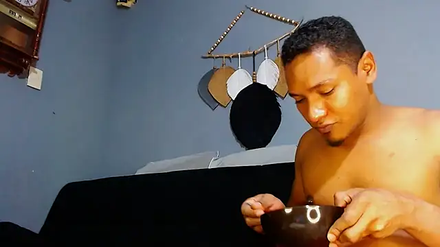 Snapshot of Grandeygruesa1 chatting on March 2025 10:10:02 PM Grandeygruesa1 online show from March 2025 10:10:02 PM