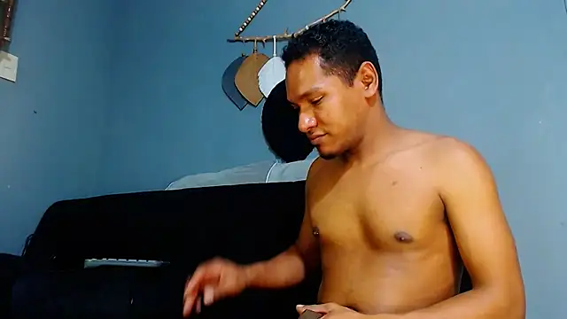 Snapshot of Grandeygruesa1 chatting on March 2025 02:04:02 PM Grandeygruesa1 online show from March 2025 02:04:02 PM