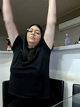 Snapshot of Milf_Abigail chatting on February 2025 02:08:02 AM Milf Abigail online show from February 2025 02:08:02 AM