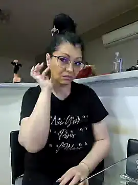 Snapshot of Milf_Abigail chatting on February 2025 12:49:02 AM Milf Abigail online show from February 2025 12:49:02 AM