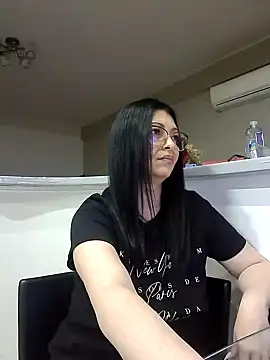 Snapshot of Milf_Abigail chatting on February 2025 02:53:02 AM Milf Abigail online show from February 2025 02:53:02 AM