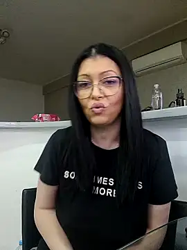 Snapshot of Milf_Abigail chatting on February 2025 05:19:02 AM Milf Abigail online show from February 2025 05:19:02 AM