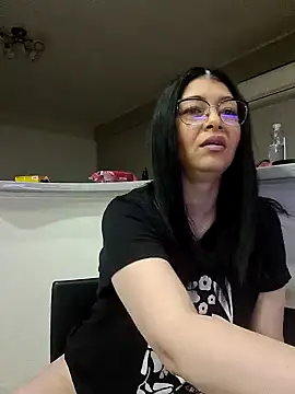 Snapshot of Milf_Abigail chatting on March 2025 12:50:01 AM Milf Abigail online show from March 2025 12:50:01 AM