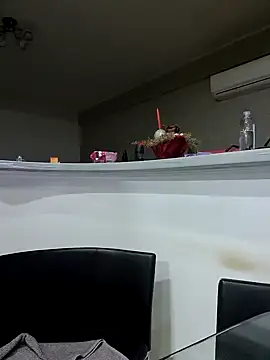 Snapshot of Milf_Abigail chatting on March 2025 04:06:01 AM Milf Abigail online show from March 2025 04:06:01 AM