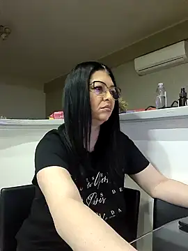 Snapshot of Milf_Abigail chatting on March 2025 11:38:01 PM Milf Abigail online show from March 2025 11:38:01 PM