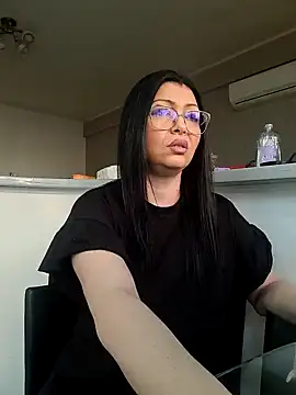 Snapshot of Milf_Abigail chatting on March 2025 05:38:02 AM Milf Abigail online show from March 2025 05:38:02 AM