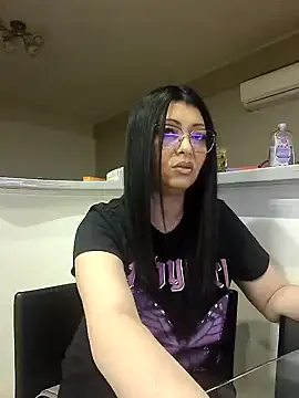 Snapshot of Milf_Abigail chatting on March 2025 03:54:01 AM Milf Abigail online show from March 2025 03:54:01 AM