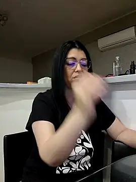 Snapshot of Milf_Abigail chatting on March 2025 03:26:02 AM Milf Abigail online show from March 2025 03:26:02 AM