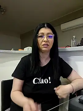 Snapshot of Milf_Abigail chatting on March 2025 01:52:02 AM Milf Abigail online show from March 2025 01:52:02 AM