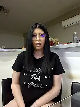 Snapshot of Milf_Abigail chatting on March 2025 01:17:02 AM Milf Abigail online show from March 2025 01:17:02 AM