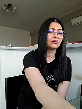 Snapshot of Milf_Abigail chatting on March 2025 07:26:01 AM Milf Abigail online show from March 2025 07:26:01 AM