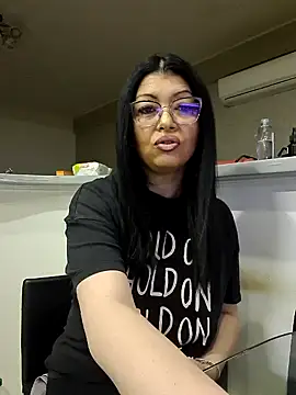 Snapshot of Milf_Abigail chatting on March 2025 11:47:01 PM Milf Abigail online show from March 2025 11:47:01 PM