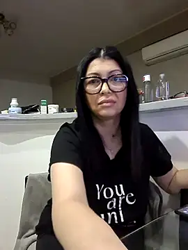 Snapshot of Milf_Abigail chatting on October 2025 01:03:02 AM Milf Abigail online show from October 2025 01:03:02 AM