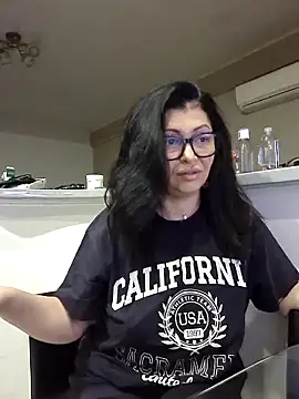 Snapshot of Milf_Abigail chatting on October 2025 01:16:02 AM Milf Abigail online show from October 2025 01:16:02 AM